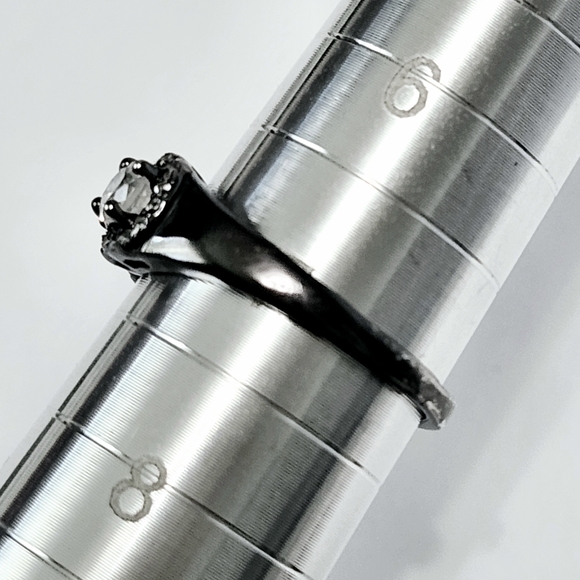 SILVER Halo 5 stones Ring size 7 - Picture 9 of 11